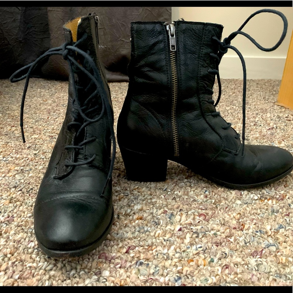 Frye black leather lace and zip boots - size 8B